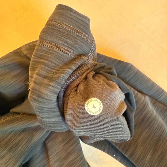 Lululemon Wunder Under Leggings Size 4 - Picture 5 of 6